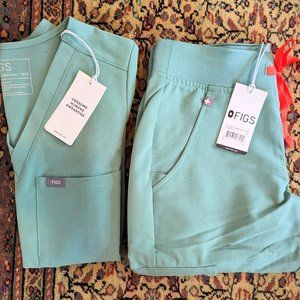 Figs Jade Set: Catarina Scrub Top + Zamora Jogger Petite Pants